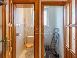 Pronájem bytu 2+kk, Praha - Nusle, Táborská, 57 m2