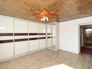 Prodej rodinného domu, Statenice - Černý Vůl, Kralupská, 210 m2