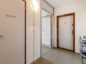 Prodej bytu 3+1, Praha - Černý Most, Vybíralova, 77 m2