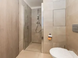 Pronájem bytu 1+kk, Praha - Hloubětín, Poděbradská, 32 m2