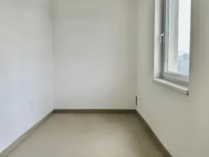 Pronájem bytu 1+1, Praha - Hloubětín, Nademlejnská, 41 m2