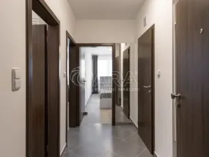 Pronájem bytu 2+kk, Praha - Dolní Měcholupy, Honzíkova, 60 m2