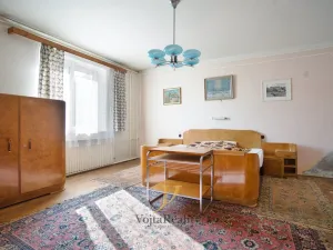 Prodej výrobních prostor, Tršice, 1544 m2