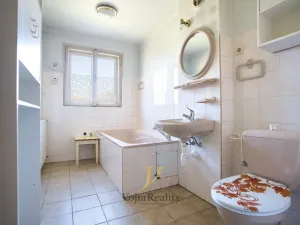 Prodej výrobních prostor, Tršice, 1544 m2