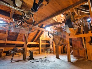 Prodej výrobních prostor, Tršice, 1544 m2