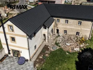 Prodej rodinného domu, Černuc, 330 m2
