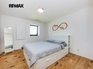 Prodej rodinného domu, Černuc, 330 m2