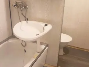 Pronájem bytu 1+1, Chomutov, Školní pěšina, 35 m2