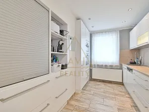 Prodej rodinného domu, Hřebeč, nám. Draha, 150 m2