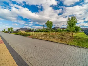 Prodej pozemku pro bydlení, Mělník, Včelařská, 863 m2
