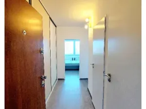 Pronájem bytu 2+kk, Praha - Kobylisy, Mirovická, 40 m2