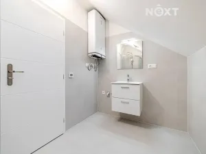 Prodej bytu 1+kk, Praha - Zbraslav, Elišky Přemyslovny, 30 m2