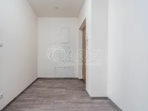 Prodej bytu 2+kk, Praha - Hlubočepy, Ke Smíchovu, 47 m2