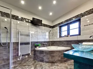 Prodej rodinného domu, Vrchlabí, 429 m2