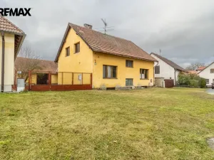 Prodej zemědělské usedlosti, Vrchotovy Janovice, 435 m2
