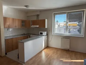 Pronájem bytu 1+kk, Stochov, S. K. Neumanna, 38 m2