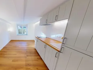 Prodej bytu 1+kk, Praha, Nad Kajetánkou, 17 m2