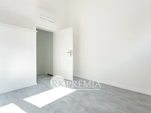 Pronájem bytu 2+kk, Teplice, Revoluční, 56 m2