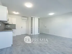 Pronájem bytu 2+kk, Teplice, Revoluční, 56 m2