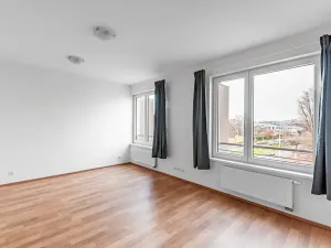 Pronájem bytu 1+kk, Praha - Holešovice, Na Maninách, 41 m2