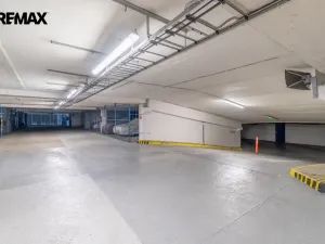 Prodej garážového stání, Praha - Podolí, Milevská, 12 m2