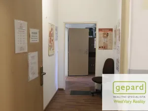 Pronájem obchodního prostoru, Karlovy Vary, Moskevská, 66 m2