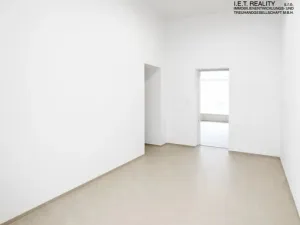 Pronájem kanceláře, Ostrava, Macharova, 100 m2