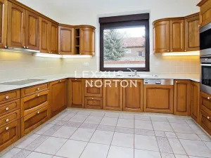 Pronájem rodinného domu, Horoměřice, Do Oříšků, 240 m2