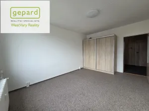 Prodej bytu 2+1, Hroznětín, Sídliště, 64 m2