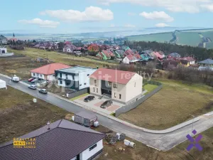 Prodej bytu 4+kk, Dolní Němčí, Polní, 98 m2