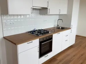 Pronájem bytu 3+kk, Praha, V dolině, 59 m2