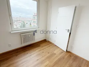 Pronájem bytu 3+kk, Praha, V dolině, 59 m2