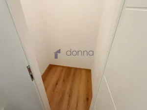 Pronájem bytu 3+kk, Praha, V dolině, 59 m2