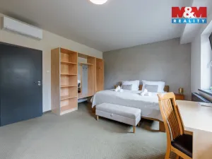 Prodej ubytování, Chodov, Poděbradova, 2700 m2