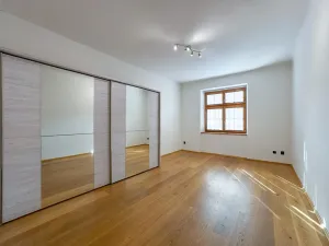 Prodej bytu 2+kk, Praha - Holešovice, U průhonu, 48 m2