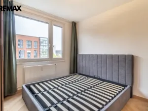 Pronájem bytu 3+1, Praha - Karlín, Molákova, 63 m2