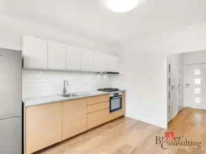 Pronájem bytu 3+1, Praha - Modřany, Urbánkova, 76 m2