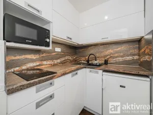 Pronájem kanceláře, Neratovice - Horňátky, 240 m2