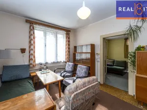 Prodej rodinného domu, Praha, V údolí, 264 m2