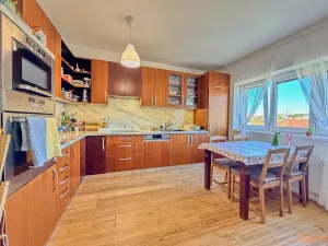 Pronájem bytu 2+kk, Praha - Modřany, K Vystrkovu, 68 m2