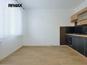 Pronájem bytu 1+1, Plzeň, Brněnská, 35 m2