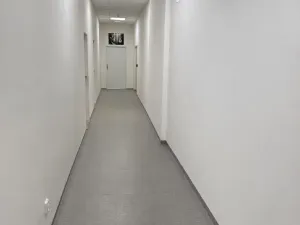 Pronájem obchodního prostoru, Praha - Kunratice, Dobronická, 190 m2