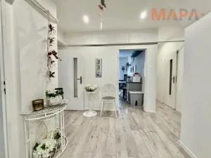 Prodej bytu 3+1, Louny, Husova, 90 m2