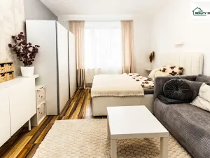 Pronájem bytu 2+1, Cheb, Písečná, 52 m2