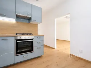 Pronájem bytu 2+1, Ústí nad Labem, Ladova, 62 m2