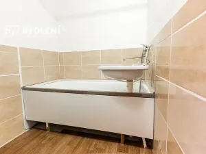 Pronájem bytu 2+kk, Most, Javorová, 31 m2