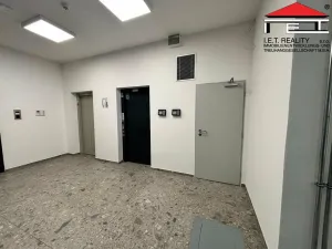 Pronájem kanceláře, Frýdek-Místek, Míru, 800 m2