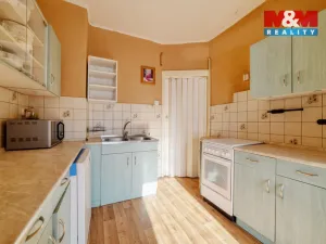 Prodej bytu 3+1, Cheb, Valdštejnova, 86 m2