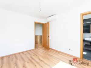 Pronájem rodinného domu, Kladno - Dubí, Práce, 178 m2