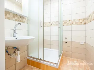 Pronájem bytu 3+1, Praha - Michle, Při trati, 75 m2